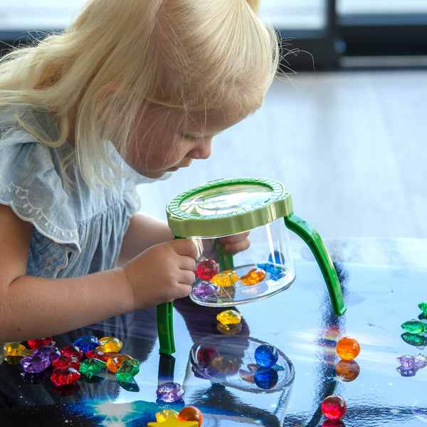Tabletop Magnifier 2.3X & Pot