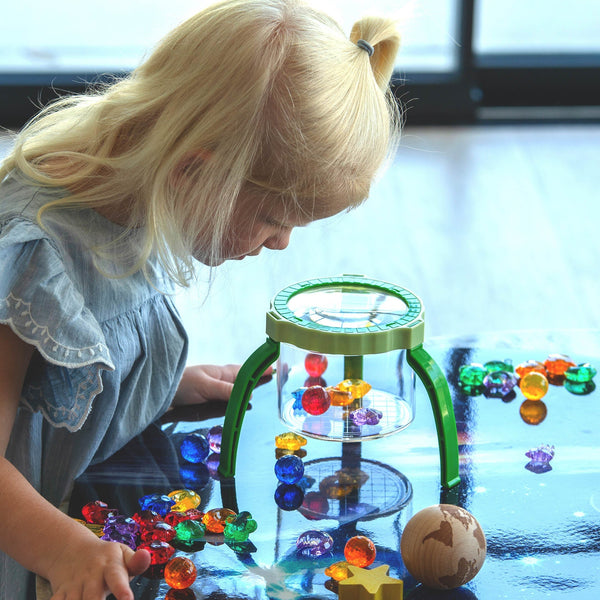 Tabletop Magnifier 2.3X & Pot